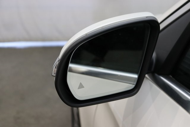 2022 Mercedes Benz GLC 300 4MATIC photo 4