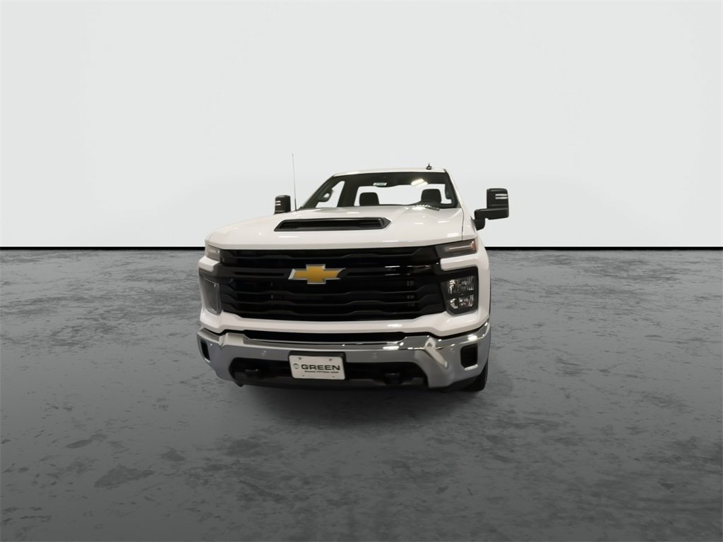 2025 Chevrolet Silverado 2500HD photo 3