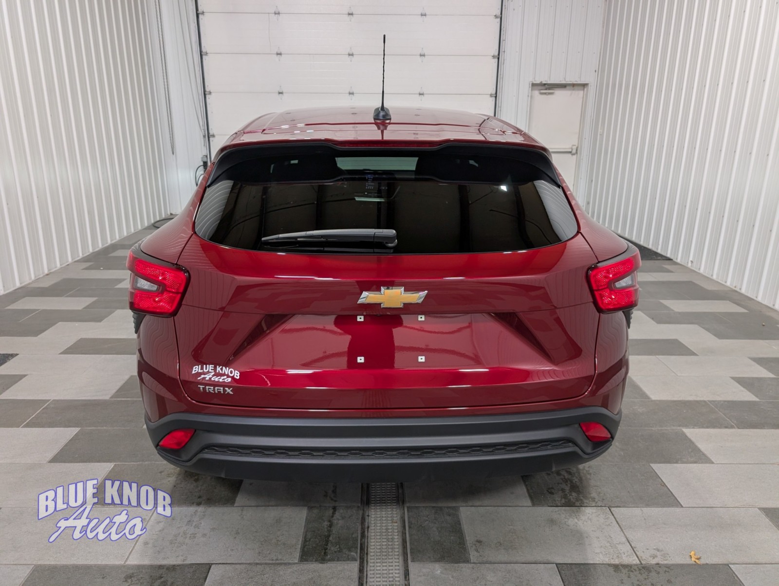 2025 Chevrolet Trax LS photo 3