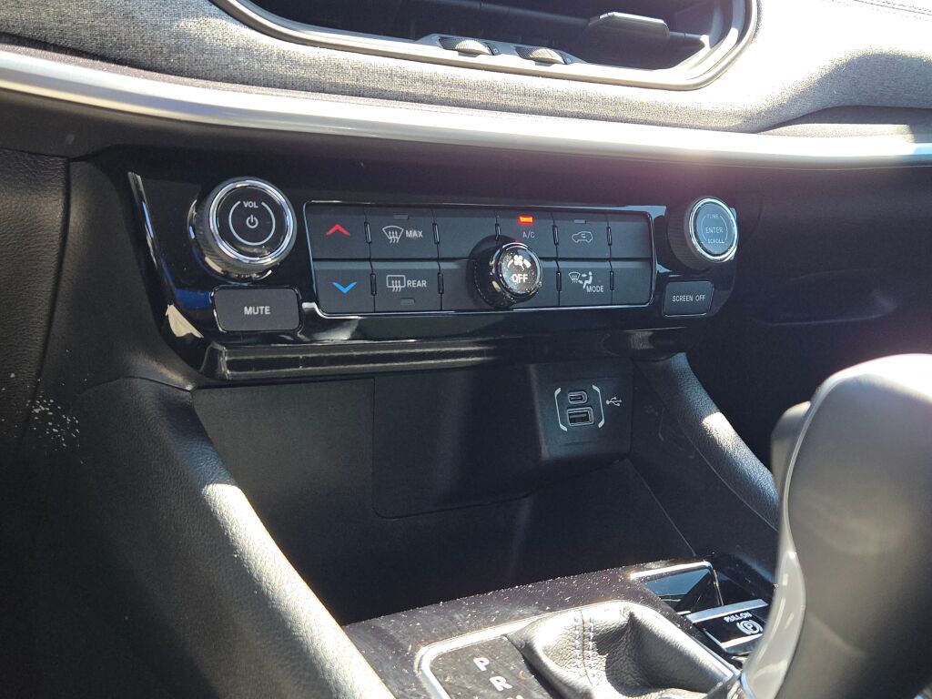 2022 Jeep Compass Latitude photo 20