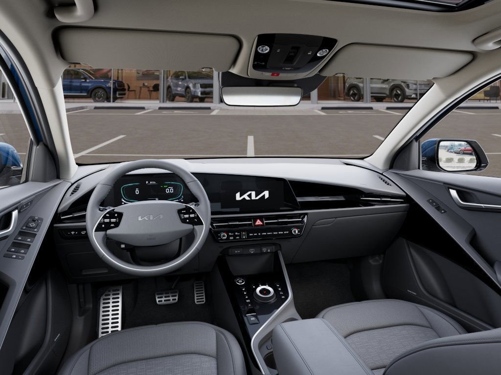 2025 Kia Niro Plug-In Hybrid SX photo 13