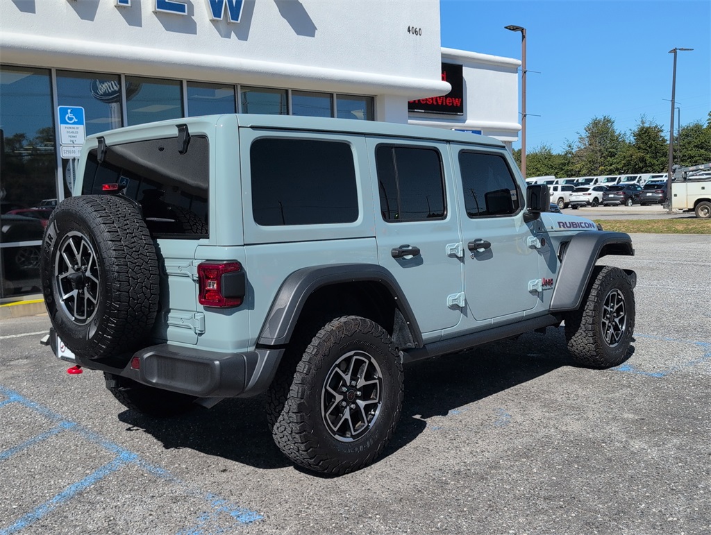 2024 Jeep Wrangler Rubicon photo 2
