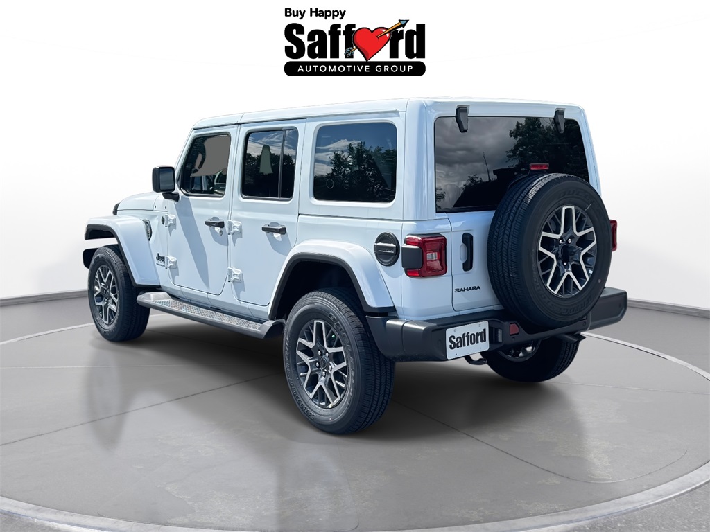 2025 Jeep Wrangler Sahara photo 5