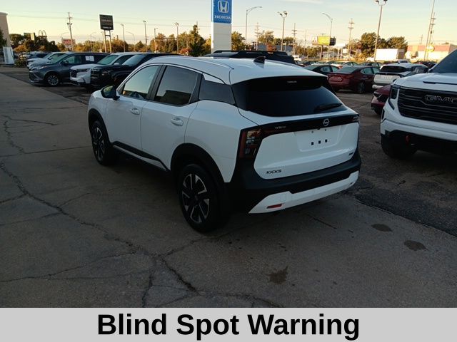 2026 Nissan Kicks SV photo 2