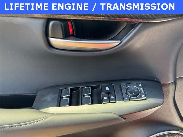 2021 Lexus NX 300 photo 19