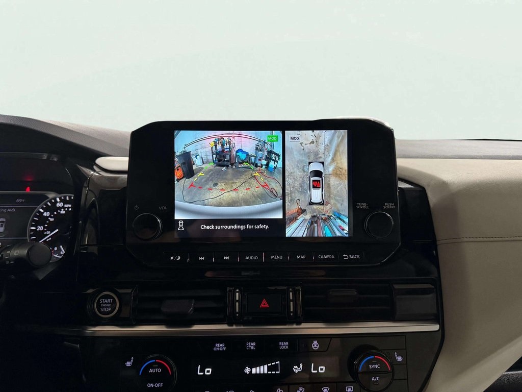 2023 Nissan Pathfinder SL photo 14