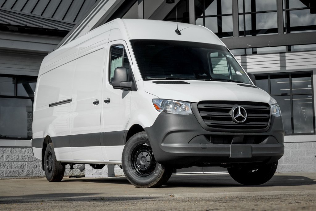 2025 Mercedes-Benz Sprinter Cargo Van Base's photo