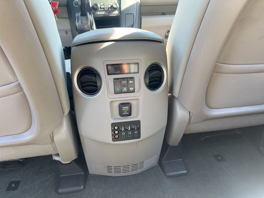 2015 Honda Pilot SE photo 35