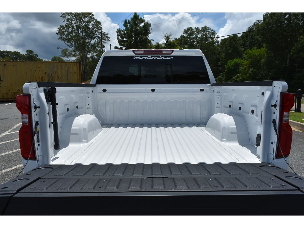 2025 Chevrolet Silverado 1500 RST photo 11