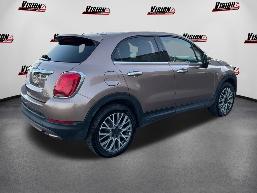 2017 Fiat 500X Lounge photo 4