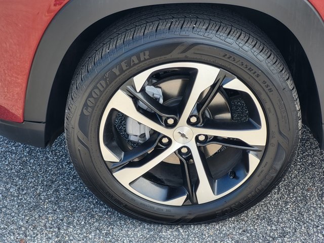 2025 Chevrolet Trax photo 8