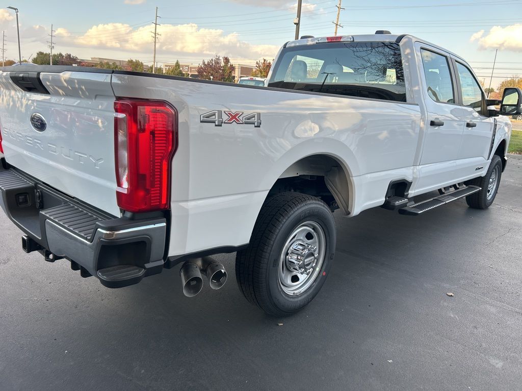 2026 Ford F-350 XL photo 3