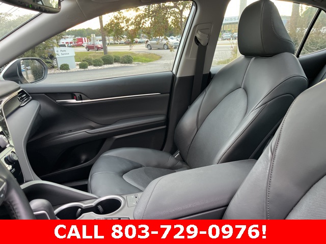 2023 Toyota Camry XLE V6 photo 10