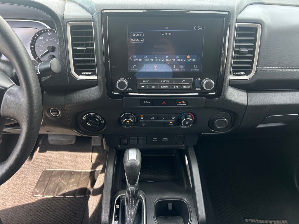 2024 Nissan Frontier SV photo 28