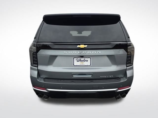 2025 Chevrolet Suburban Premier photo 4