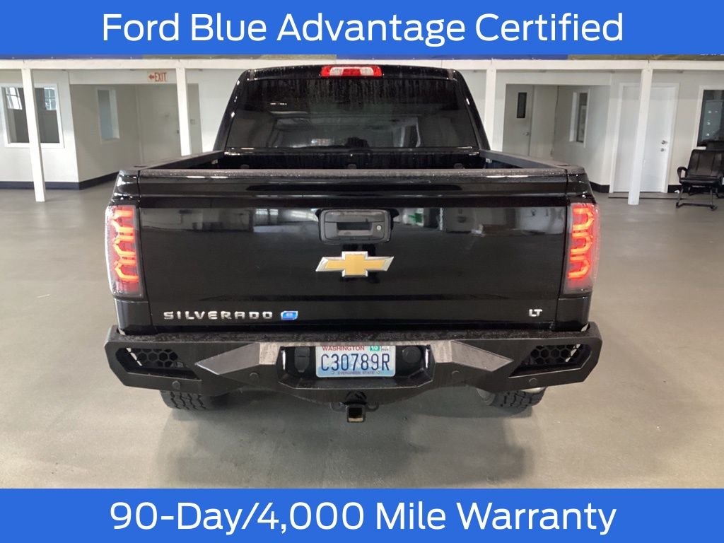 2018 Chevrolet Silverado 1500 LT photo 2