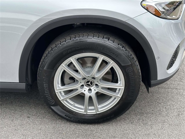 2025 Mercedes Benz GLC 300 4MATIC photo 9