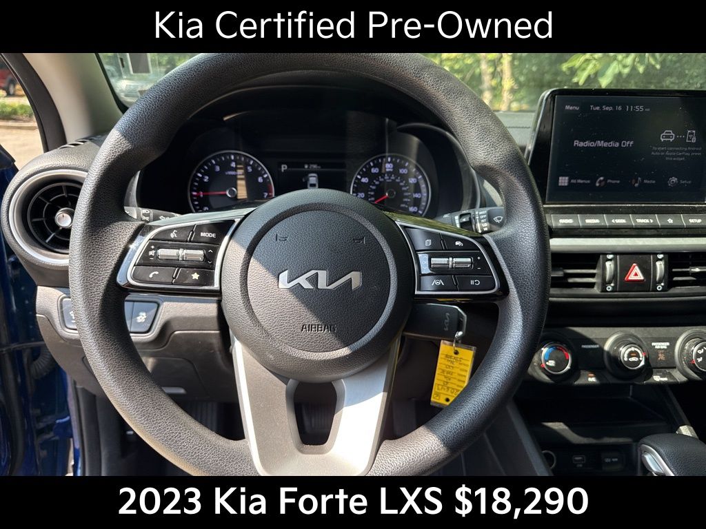 2023 Kia Forte LXS photo 10