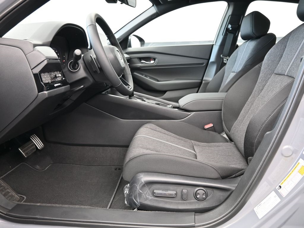 2025 Honda Accord Hybrid Sport photo 12
