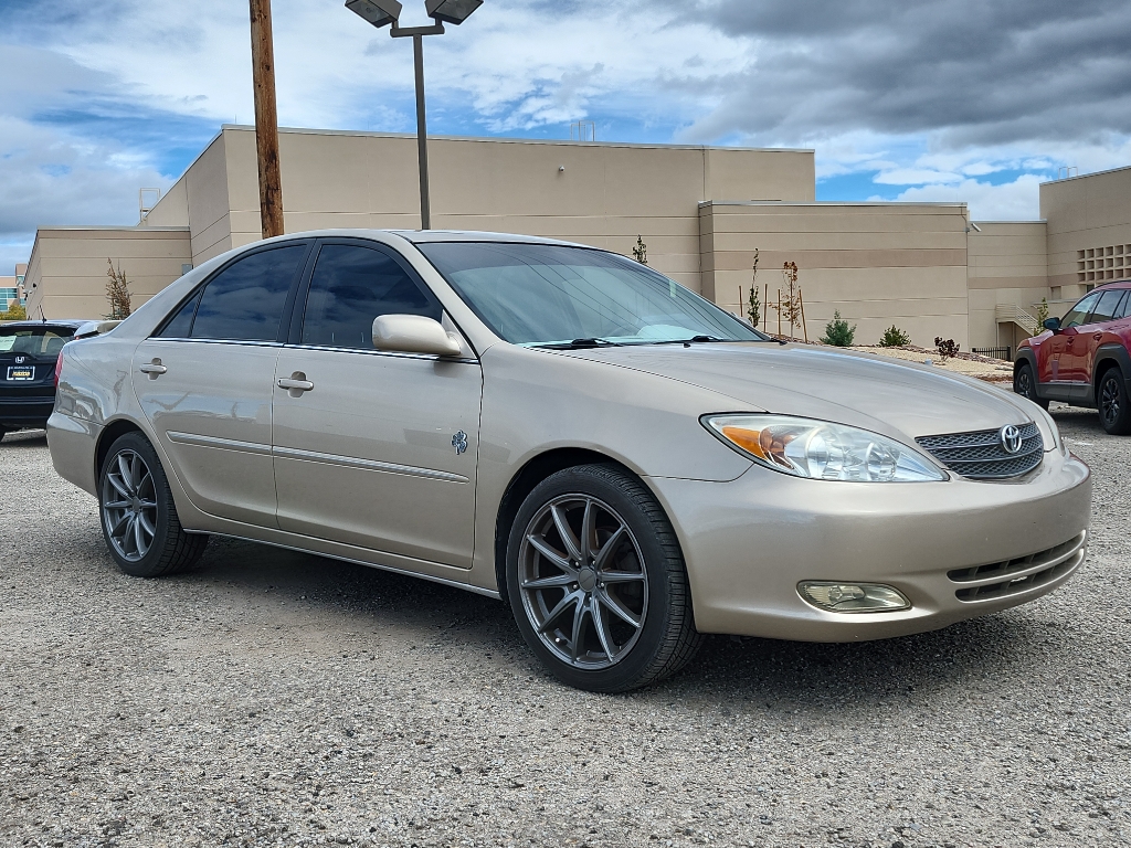 2003 Toyota Camry XLE photo 3
