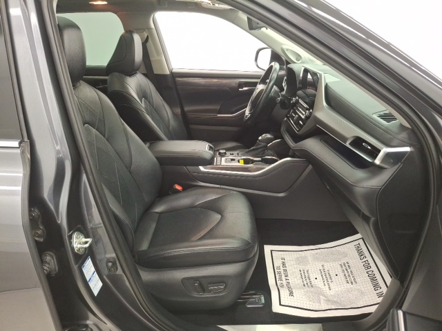 2020 Toyota Highlander Platinum photo 35