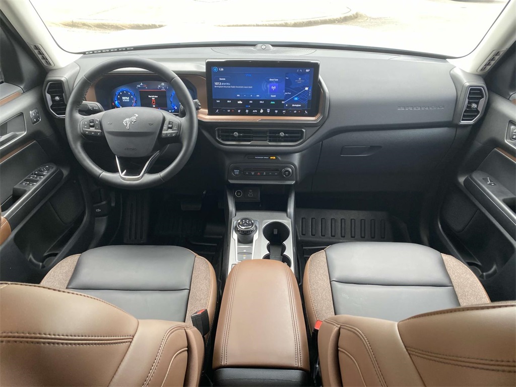 2025 Ford Bronco Sport Outer Banks photo 9