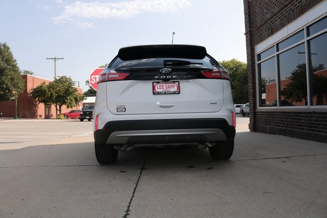 2022 Ford Edge SEL photo 14