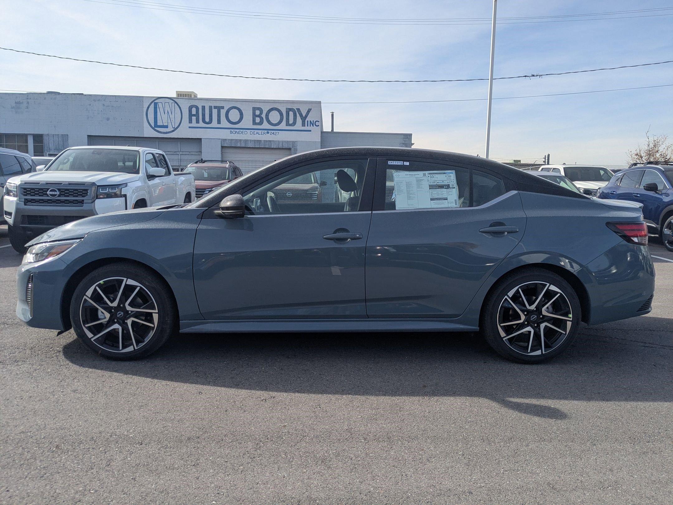 2025 Nissan Sentra SR photo 3