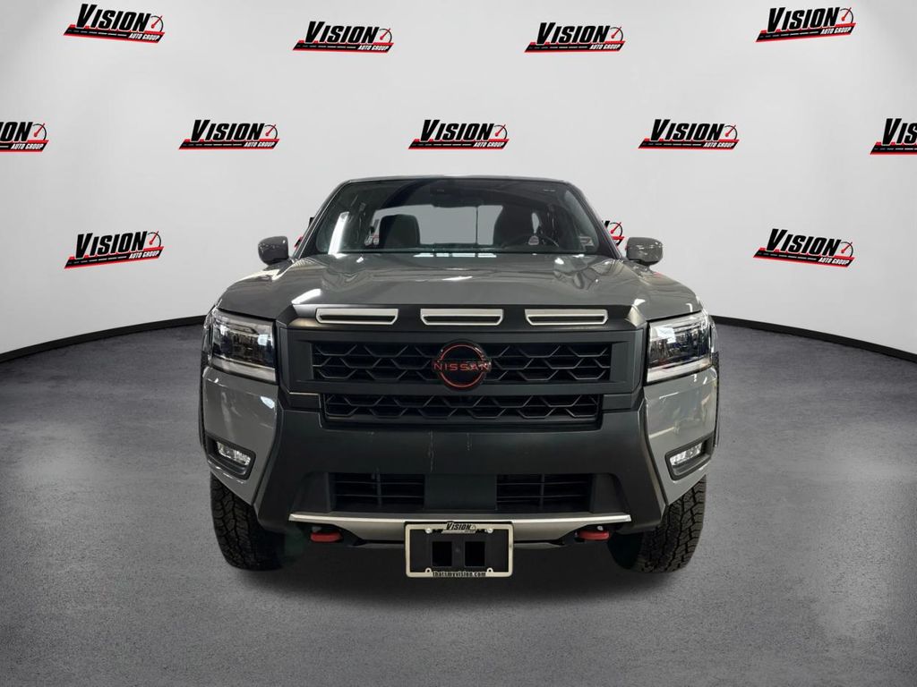 2025 Nissan Frontier PRO-4X photo 2
