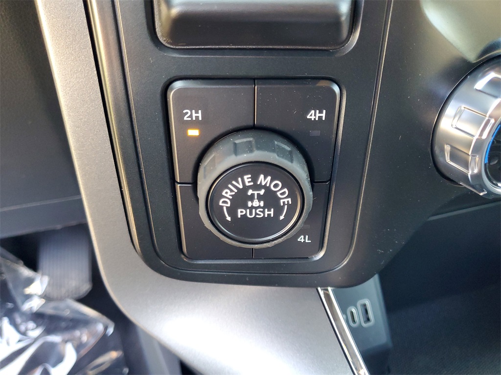 2025 Ford F-150 XLT photo 20