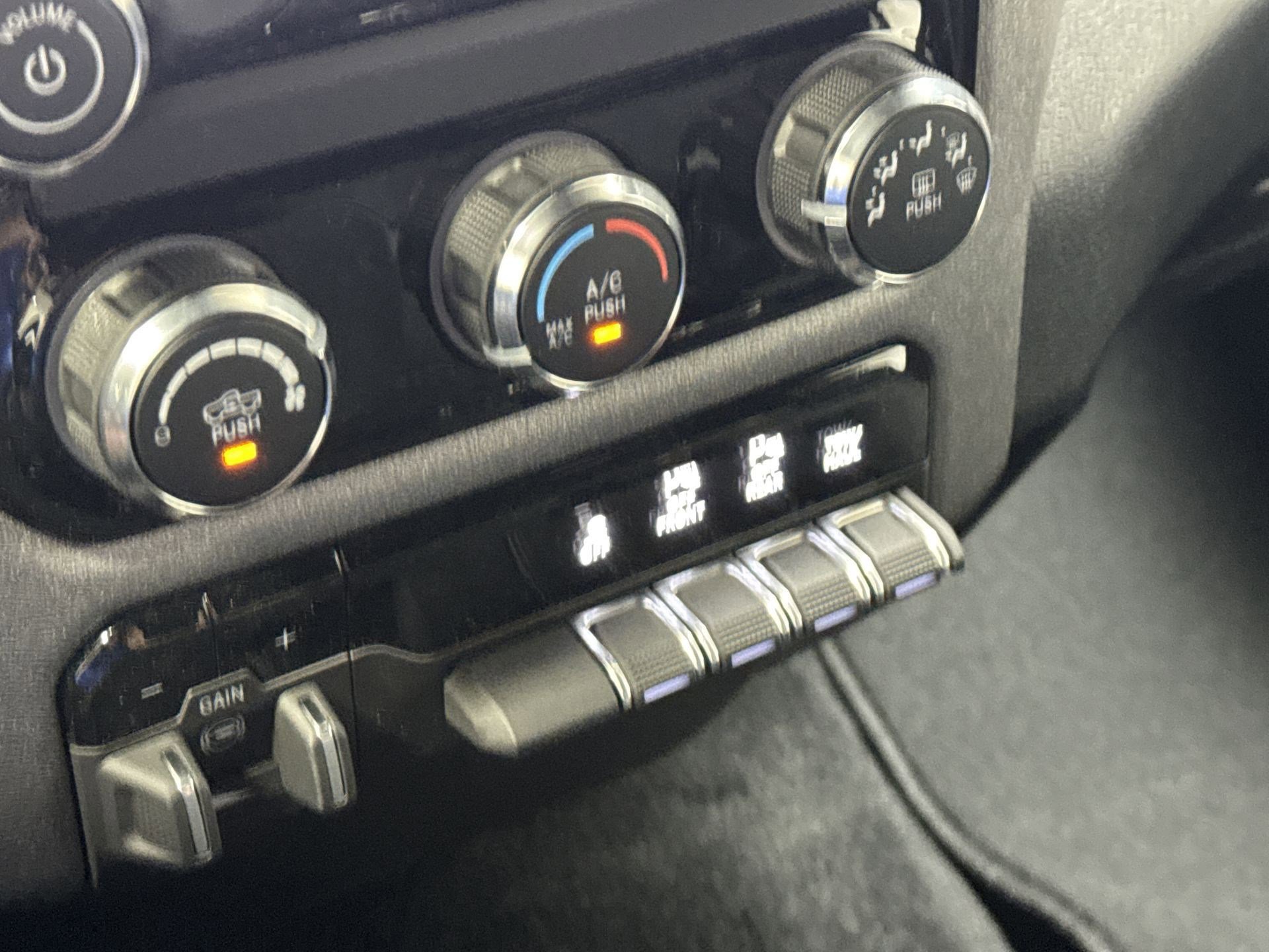 2025 Ram 1500 Tradesman photo 10