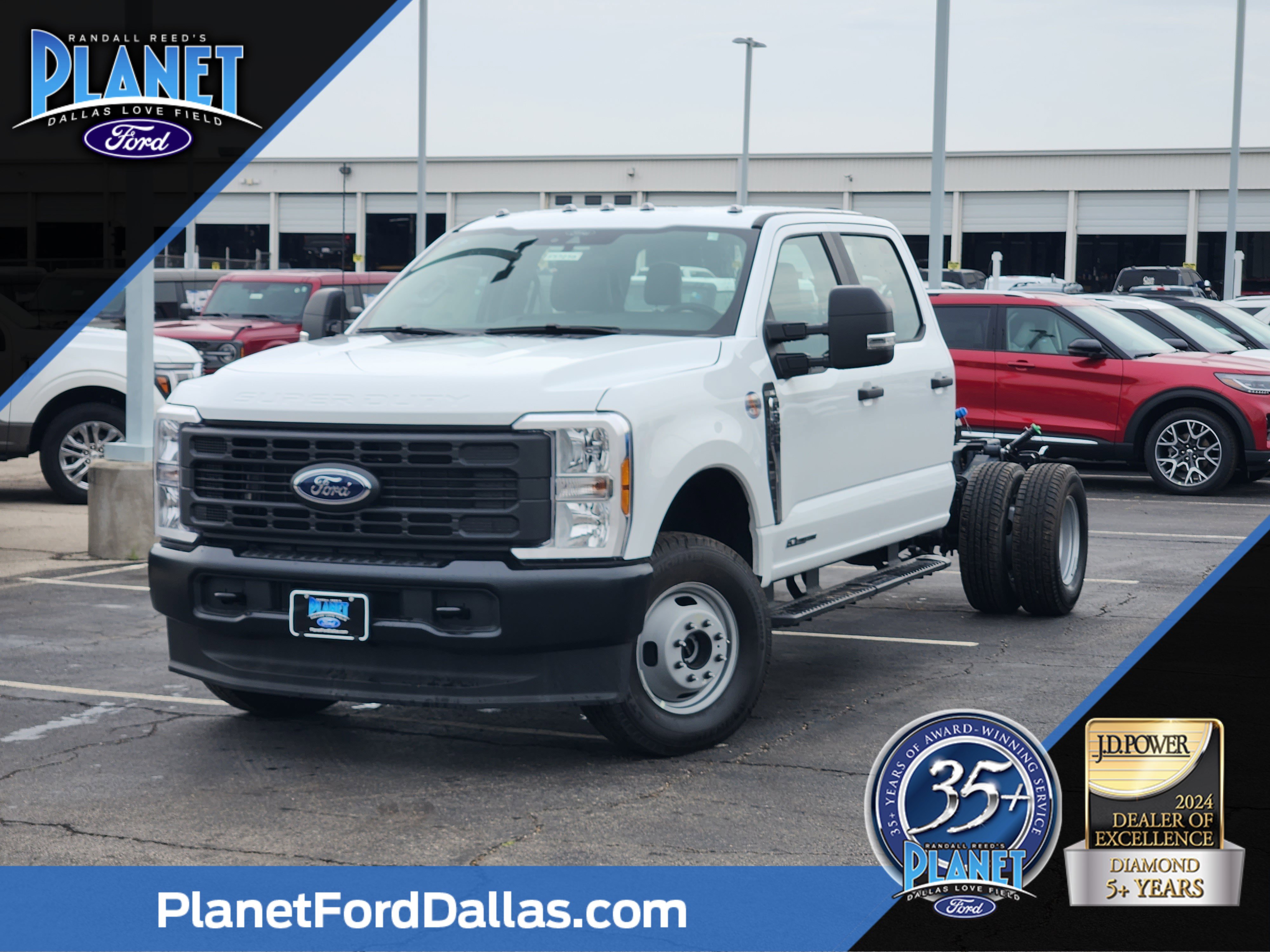 2026 Ford F-350 Super Duty Chassis Cab XL's photo