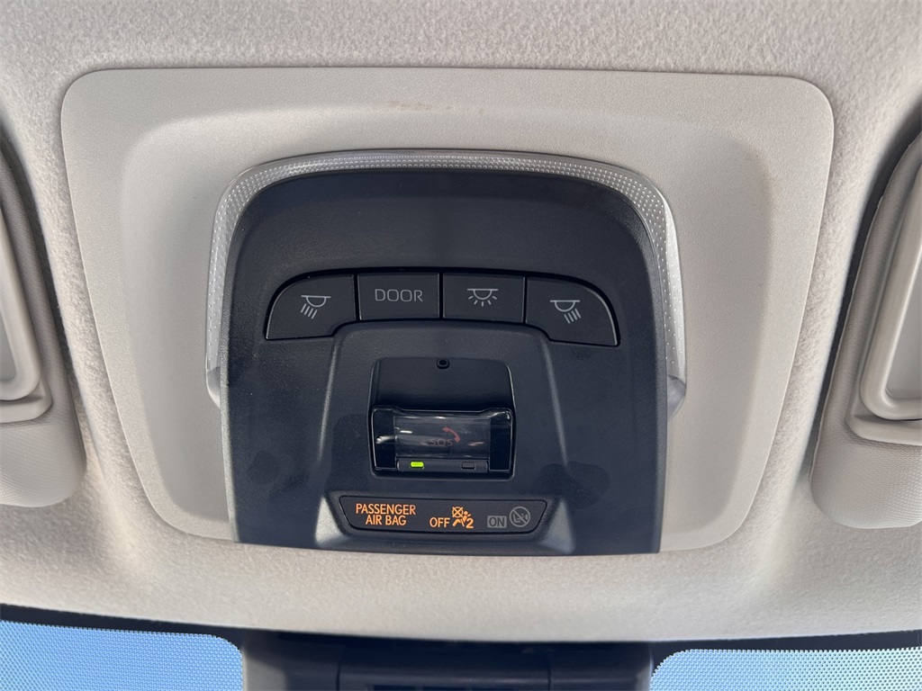 2023 Toyota Corolla LE photo 30