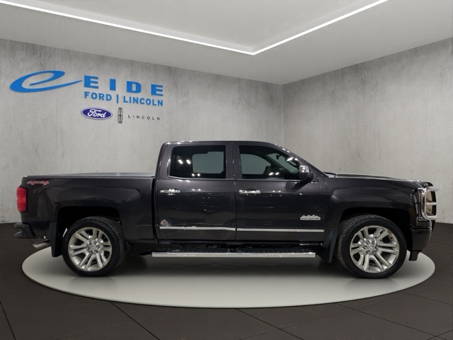 2014 Chevrolet Silverado 1500 High Country photo 3