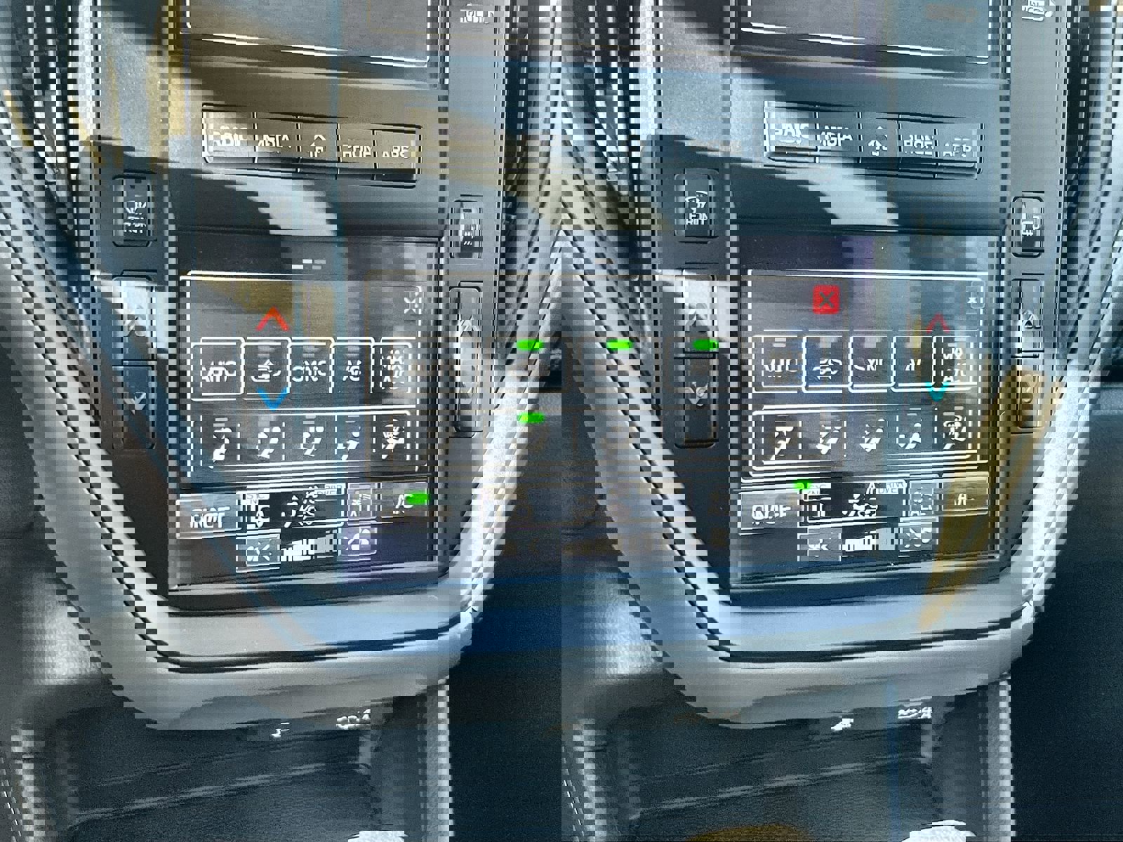 2025 Subaru Crosstrek Base photo 21