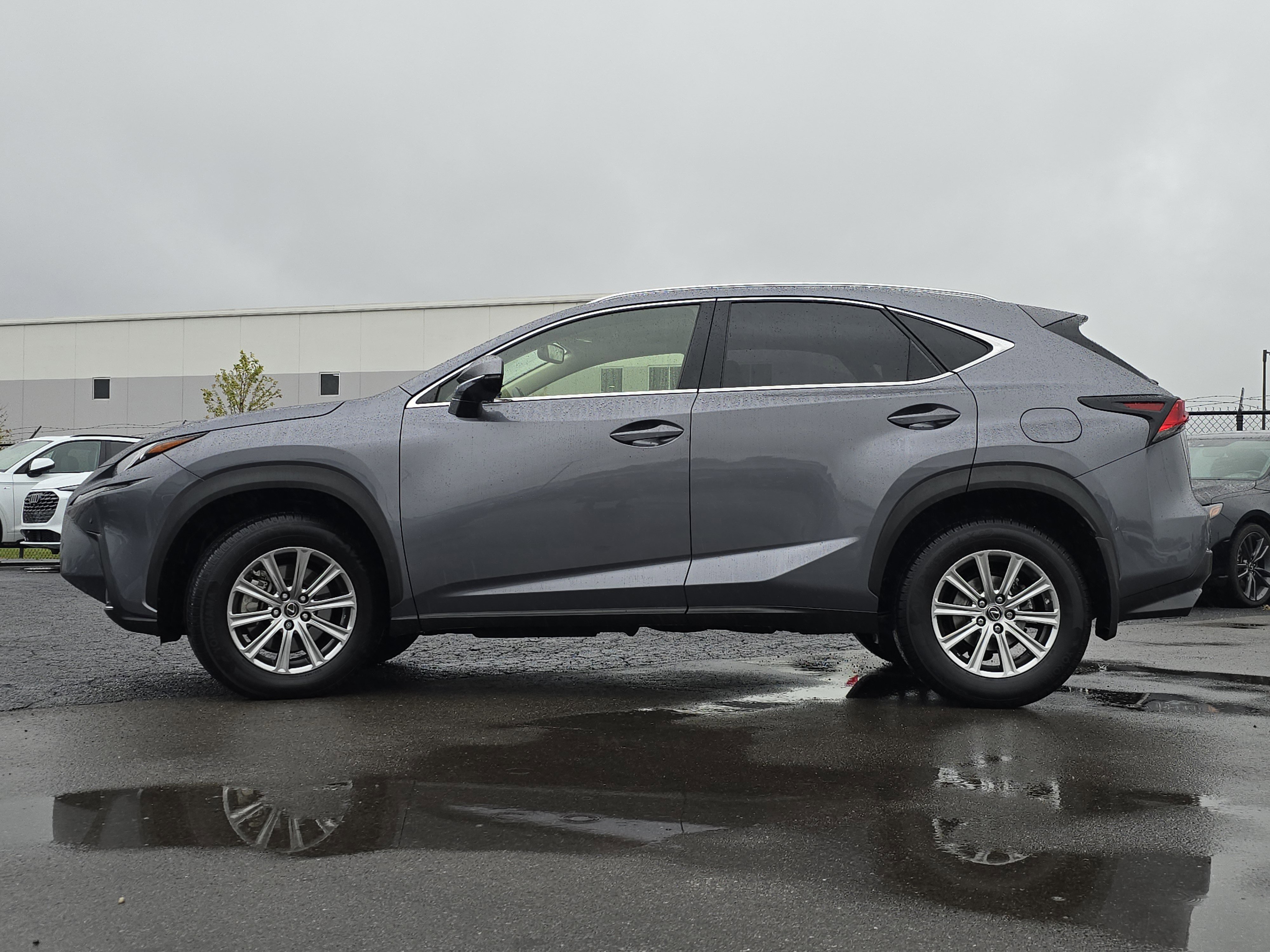 2021 Lexus NX 300 photo 2