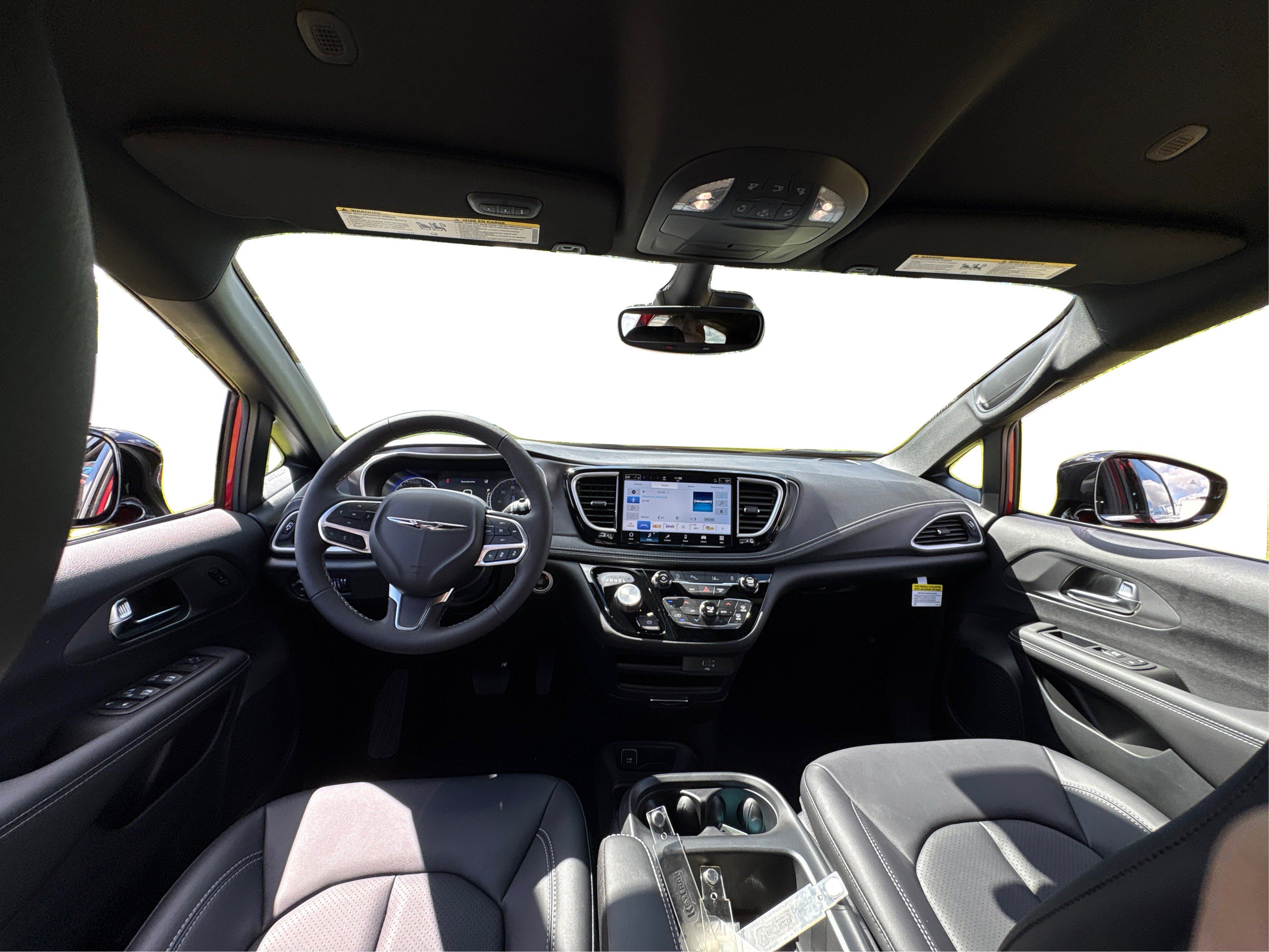 2026 Chrysler Pacifica photo 20