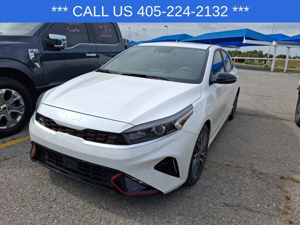 2023 Kia Forte GT-Line photo 3