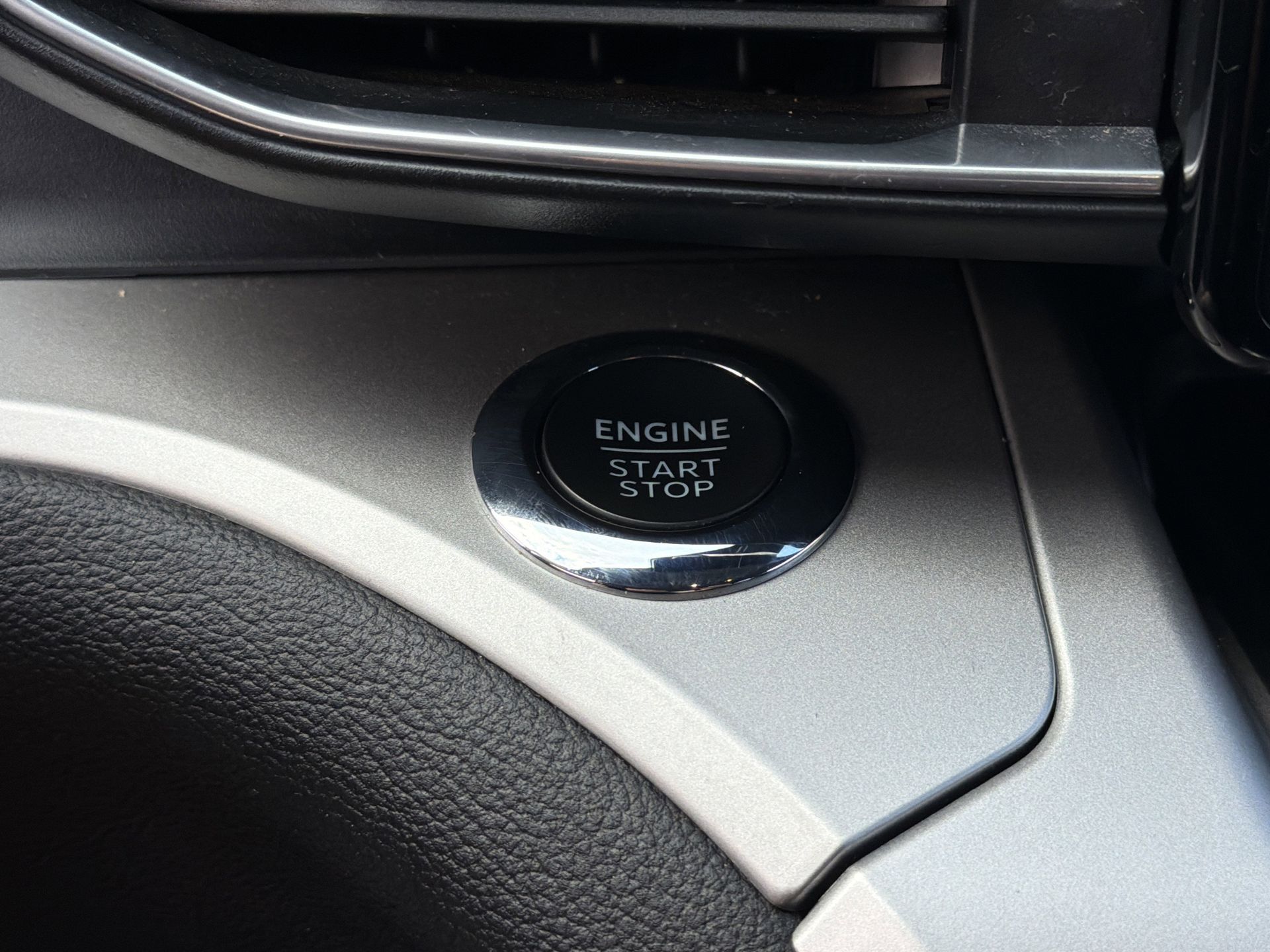 2022 Ford Explorer XLT photo 4