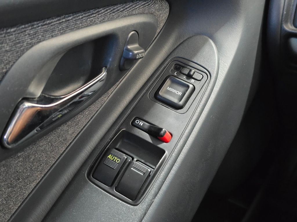 2001 Honda Accord LX photo 18