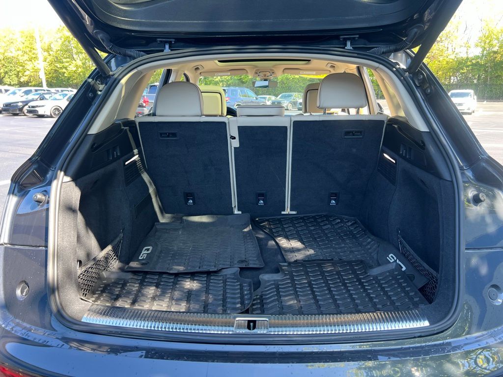 2021 Audi Q5 45 Prestige photo 19