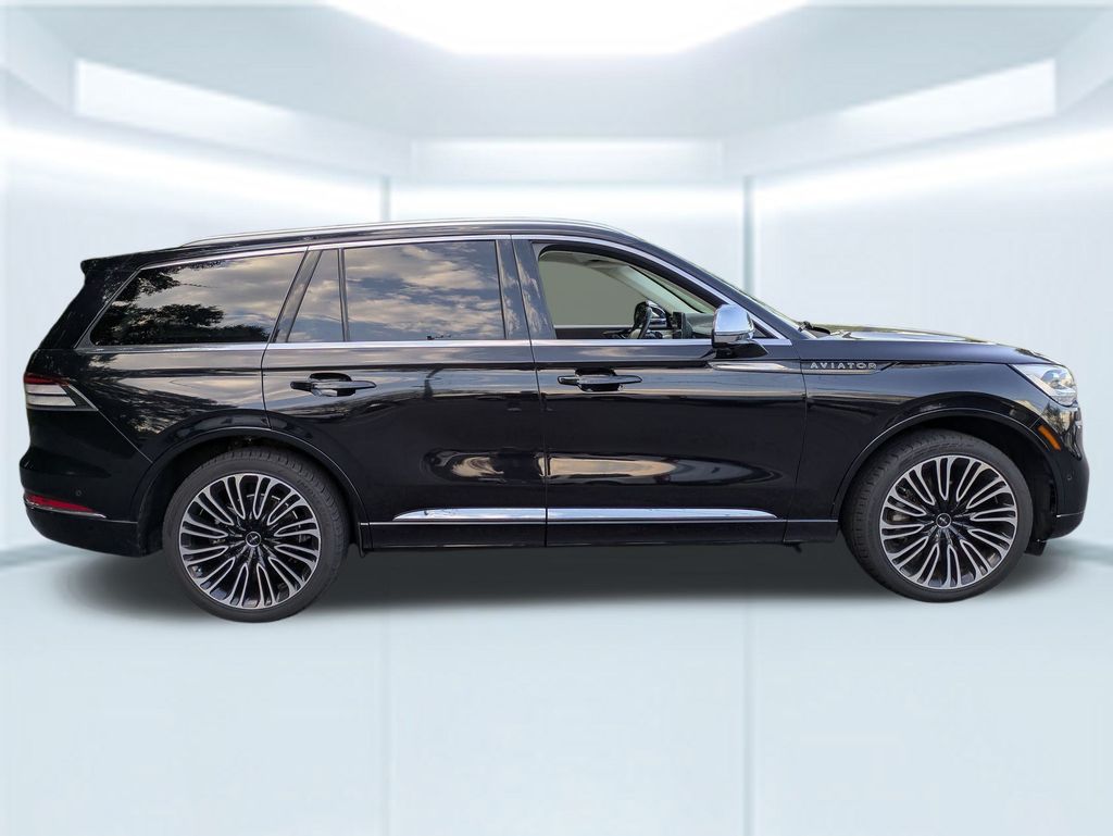 2020 Lincoln Aviator Black Label photo 6