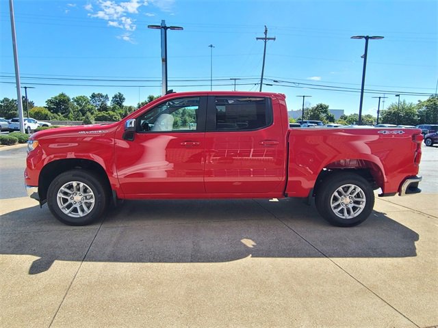 2025 Chevrolet Silverado 1500 LT photo 7