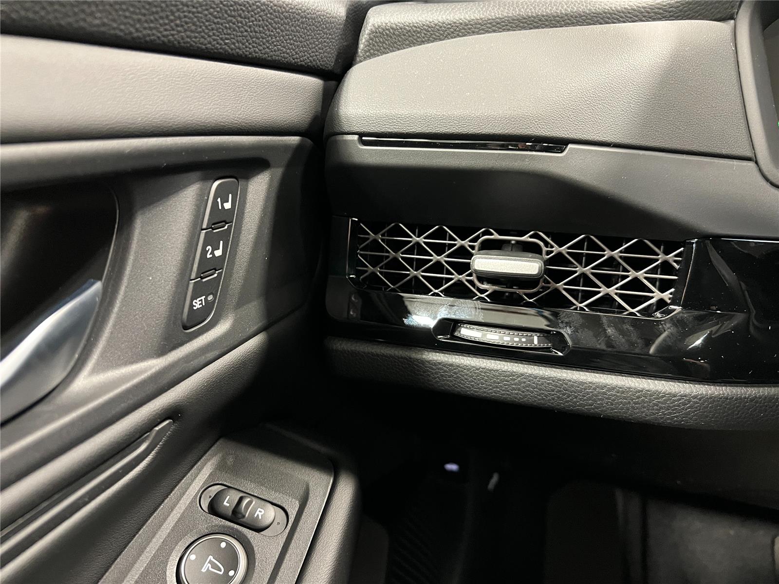 2025 Honda Accord EX-L photo 14