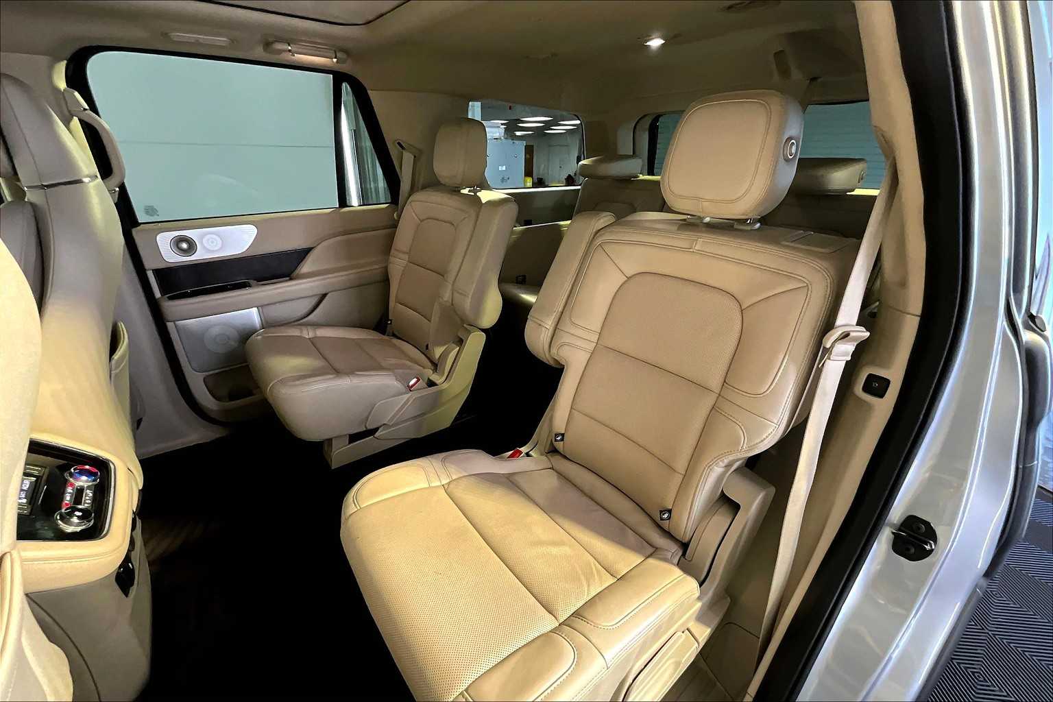 2020 Lincoln Navigator Reserve photo 20