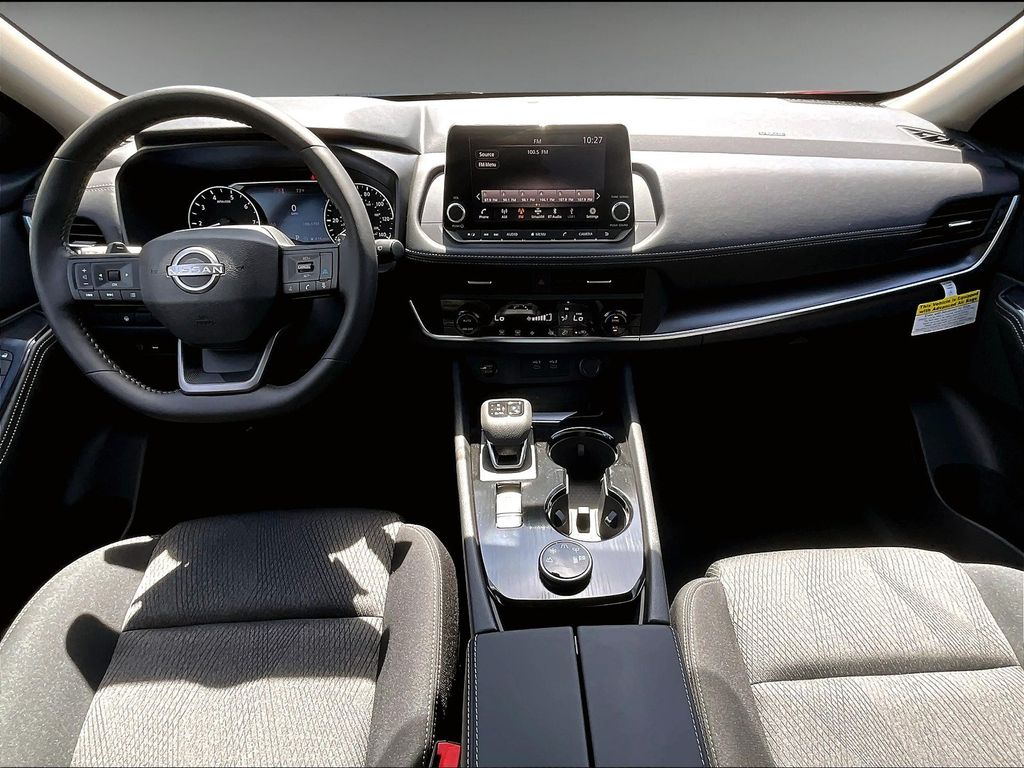 2026 Nissan Rogue SV photo 3