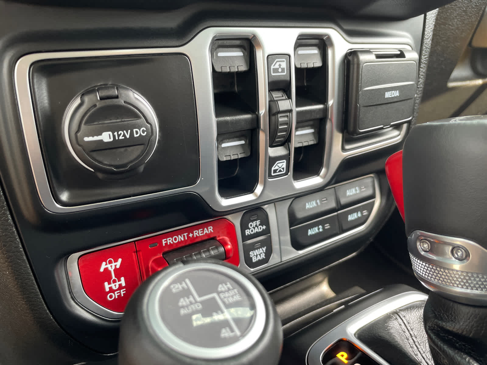 2025 Jeep Gladiator Rubicon photo 27
