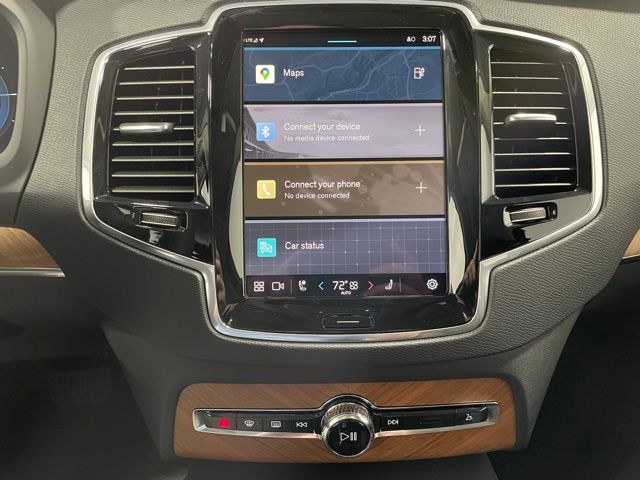 2025 Volvo XC90 T8 Plus photo 14