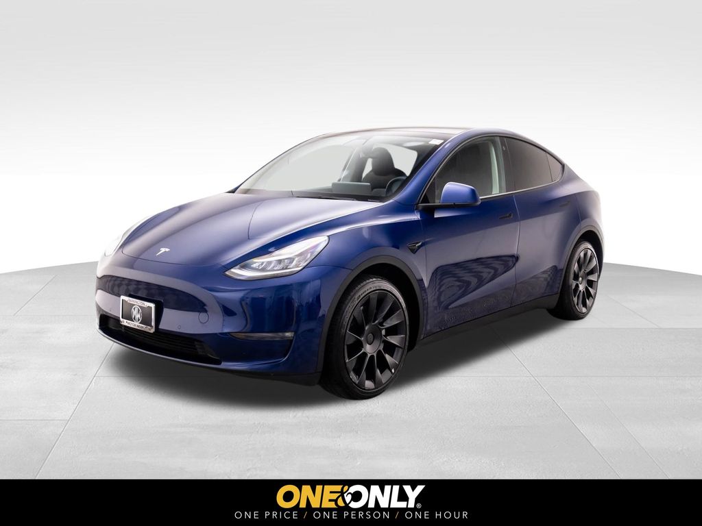 2022 Tesla Model Y Long Range's photo