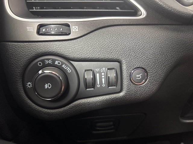 2021 Jeep Cherokee Trailhawk photo 19